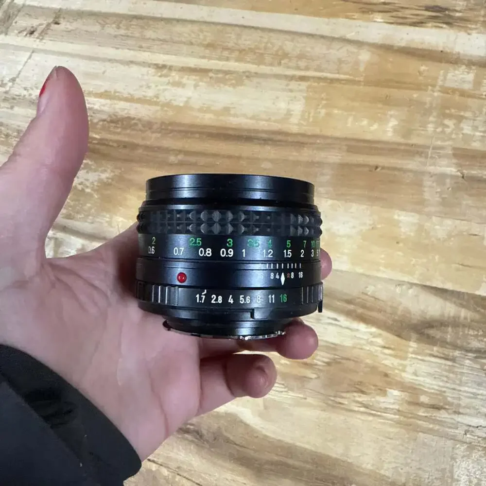 Magnificent! MINOLTA ROKKOR - X 50mm f/1.7 Prime Lens Beautiful Bokeh!